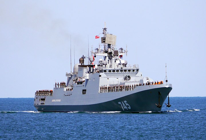 Экипаж "Адмирала Григоровича" проходит курс боевой подготовки
