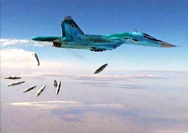 Российские Су-34 сорвали наступление ИГИЛ в Дейр-эз-Зоре