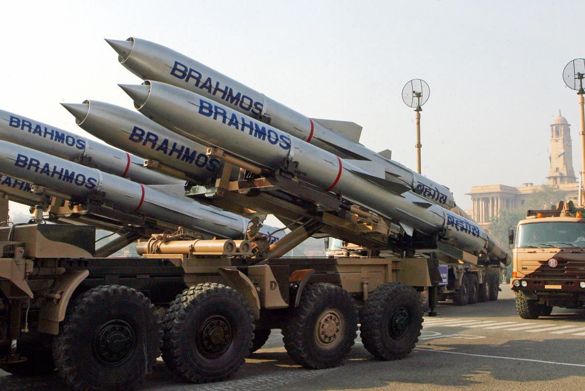 Российская ракета «БраМос» в разы мощнее новейших ракет США