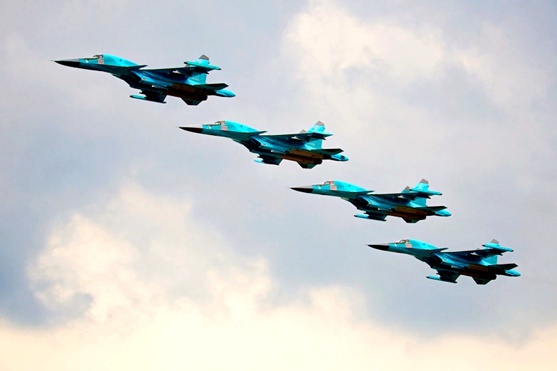 Двадцать самолетов и вертолетов ВКС РФ пошли на прорыв ПВО Москвы