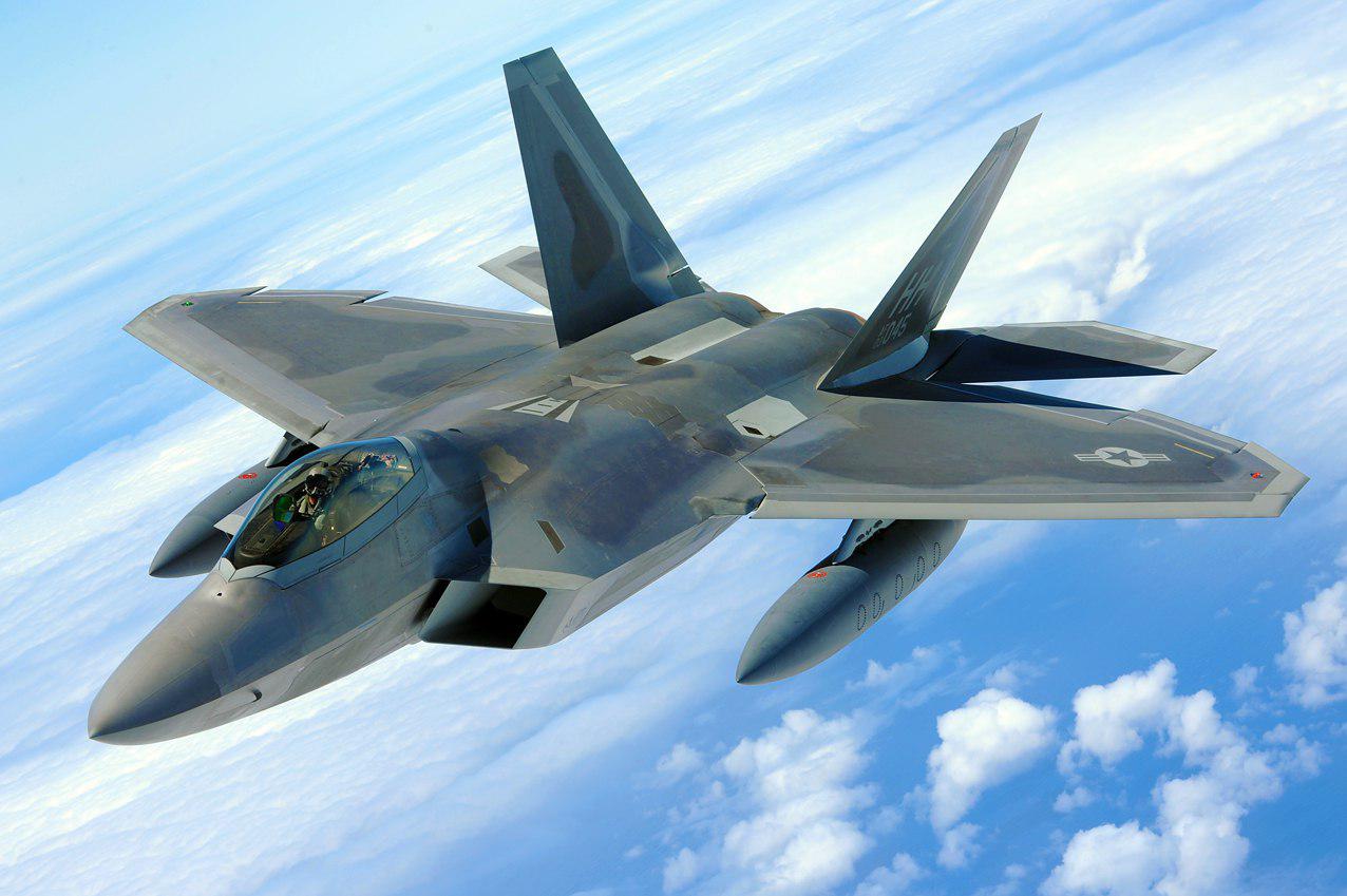 В погоне за ПАК ФА: США модернизируют истребители F-22 «Раптор»
