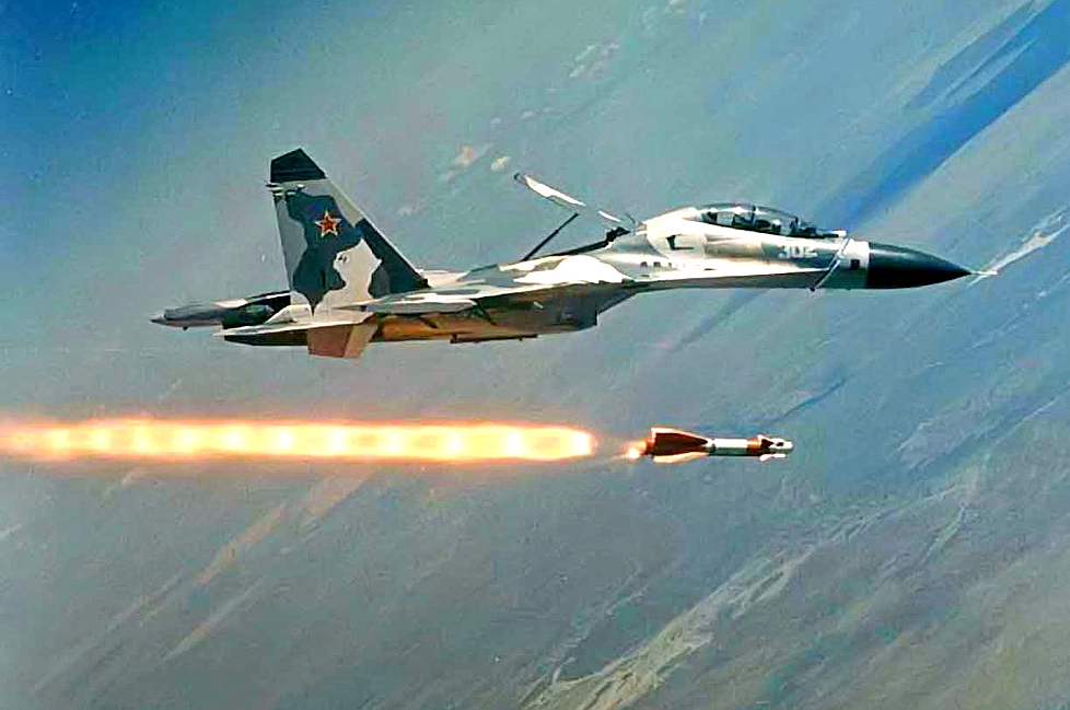 Сотни ракет ВКС России и «Тигры» ровняют с землей позиции ИГИЛ
