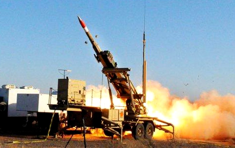 Перехват йеменских ракет саудовскими комплексами «Пэтриот» попал на видео