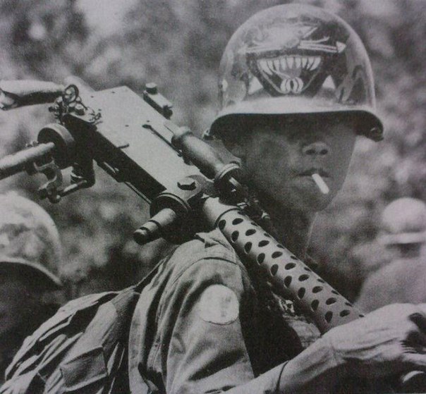 Ветеран Вьетнама рассказал за что американцы полюбили советский АК-47 в бою