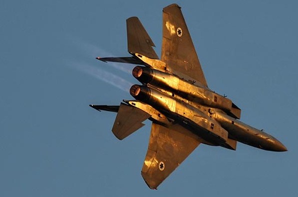 В Сирии обстреляли самолеты ВВС Израиля зенитными ракетами
