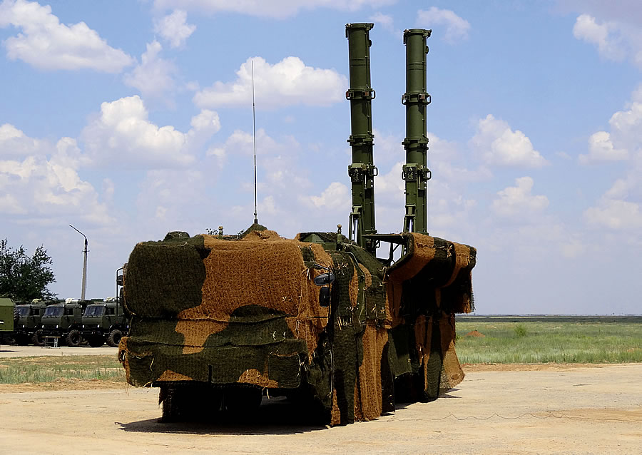 Нарушает ли Россия Договор о ликвидации ракет средней и малой дальности?