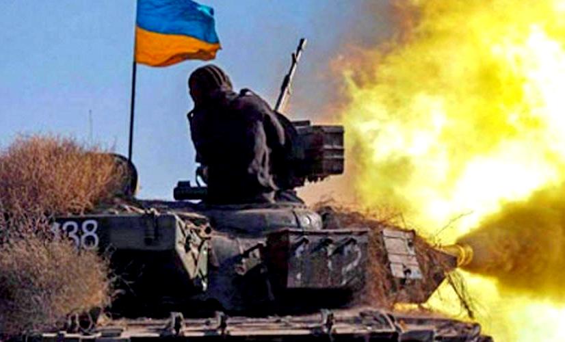 Под Донецком идет ожесточенный бой, работает артиллерия