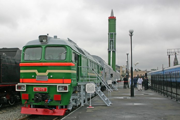 Неуловимый призрак железных дорог: «ядерный поезд» РФ выходит на рельсы