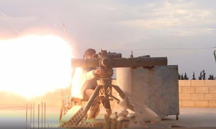 Сирийские радикалы засняли прямое попадание из ПТРК TOW в армейский Т-55