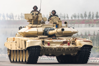 Техмаш подготовил индийских специалистов по производству снарядов для Т-90
