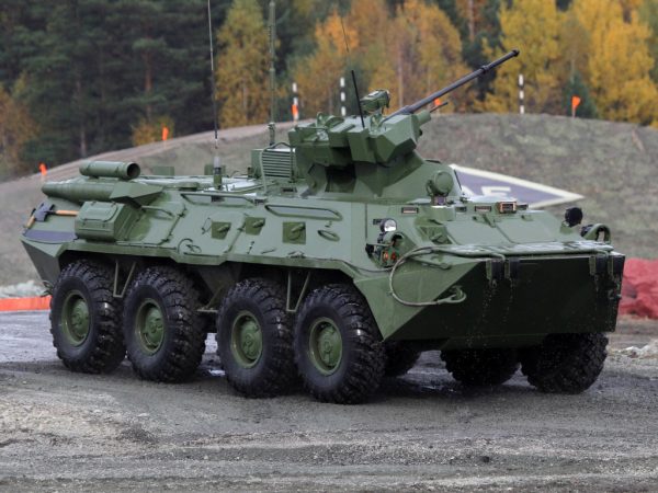 Будущее армии РФ: в войсках появится роботизированный БТР-82А