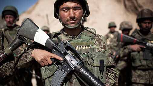 Трое американских военных ранены афганским солдатом в провинции Гильменд