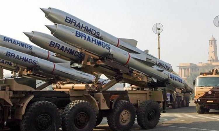 «Кошмар авианосцев», крылатая ракета Brahmos стала еще опаснее