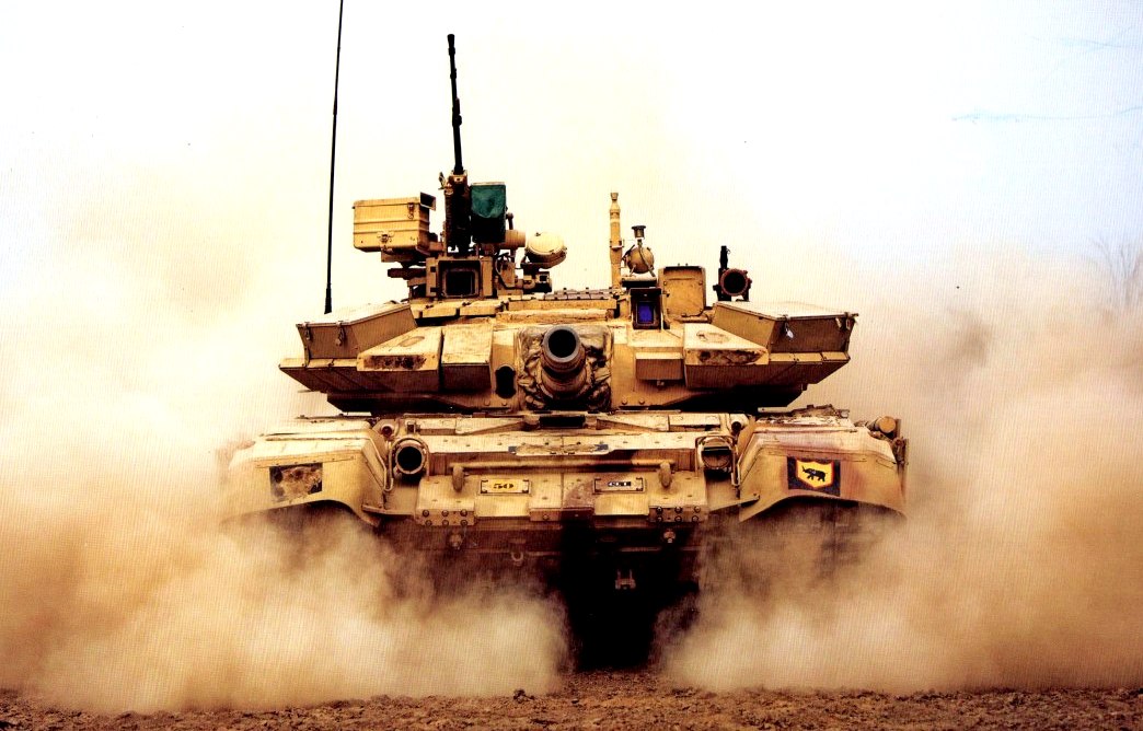 РФ и Индия ведут переговоры по передаче технологий модернизации танков Т-90