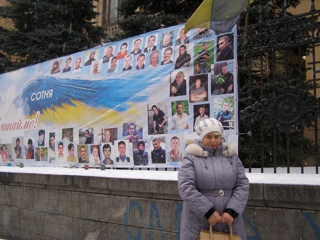 Мать погибшего АТОшника пристыдила Порошенко на всю Украину