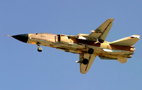 С авиабазы Шайрат поднялись в воздух сирийские самолеты