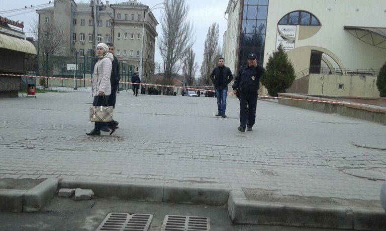 Взрыв в Ростове-на-Дону: школьному охраннику оторвало кисть