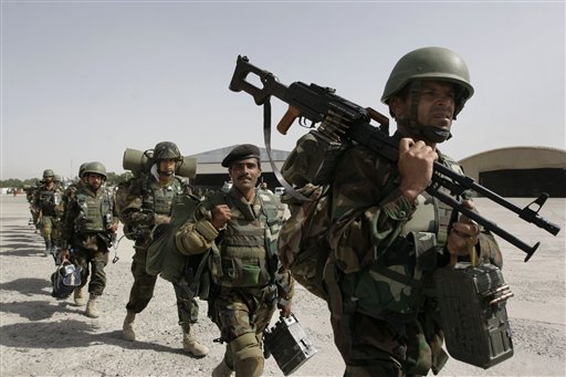 При нападении на военную базу в Афганистане погибли 150 человек