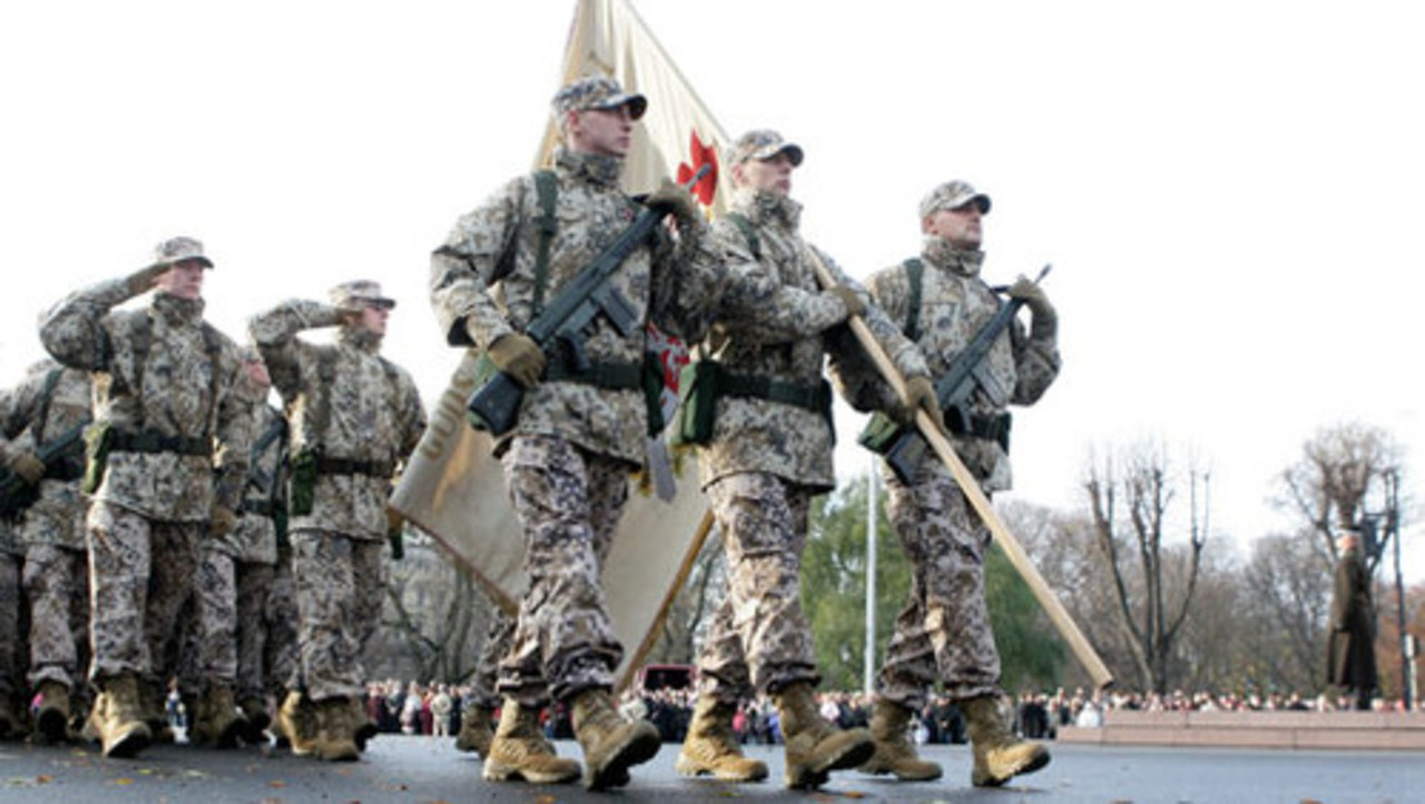 На радость старьевщикам: как Латвия тратит свой военный бюджет