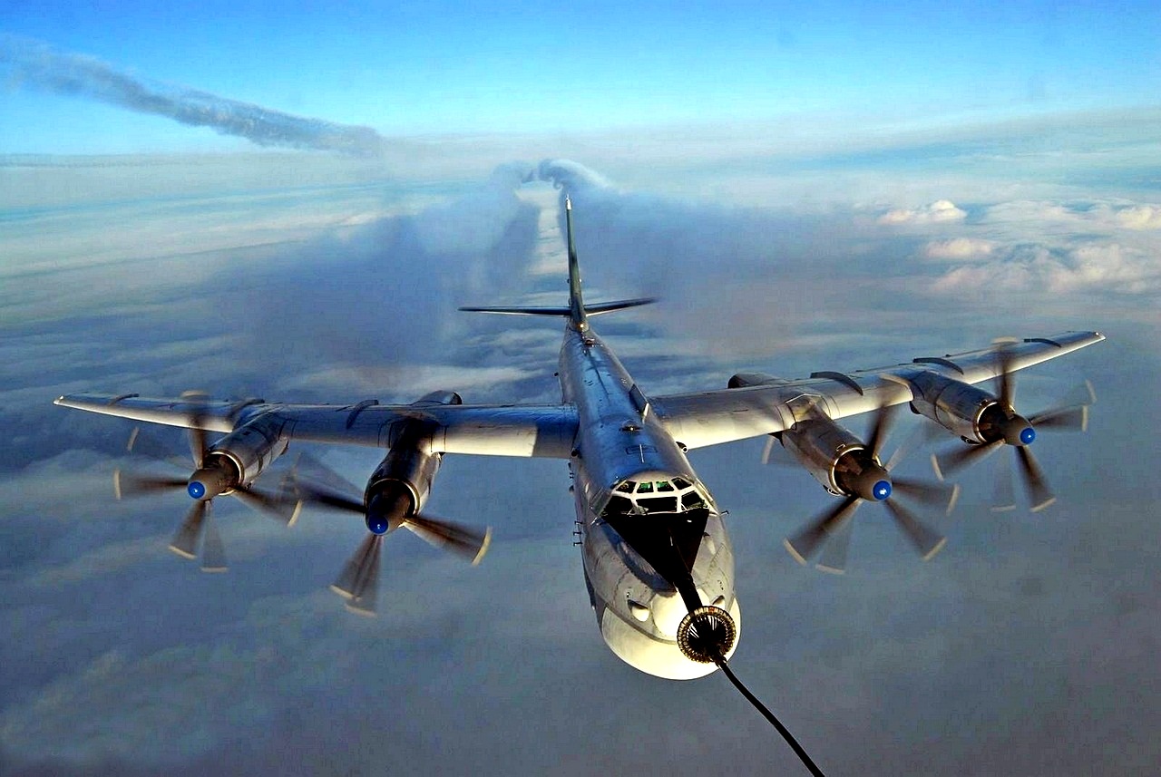 ВВС США перехватили российских «стратегов» у берегов Аляски