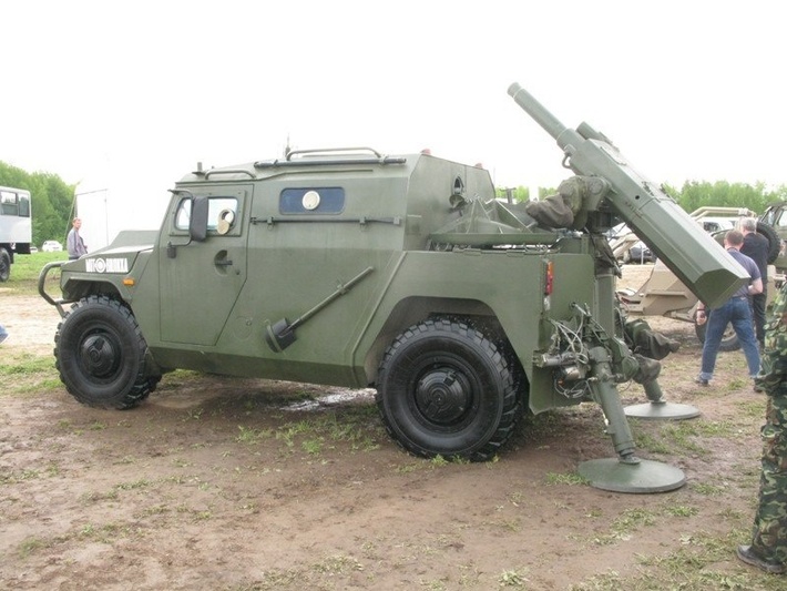 В России создан 120-мм самоходный миномет на базе СБМ «Тигр-М»