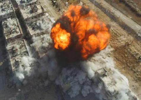 Смертельный прорыв: начиненный взрывчаткой БМП ИГ ворвался на КПП сил Асада