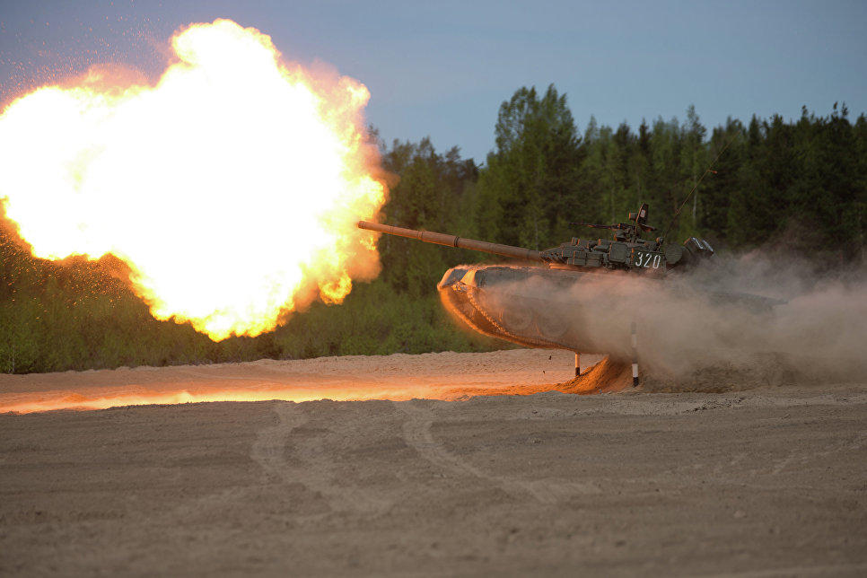 Киев отправил силовикам в Донбасс танки Т-80