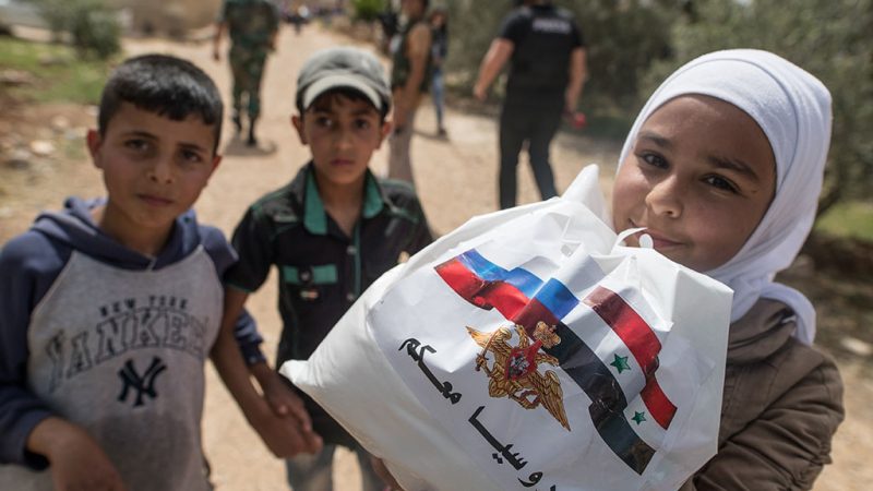 Рука помощи РФ: страдающей от войны Сирии передали новый гуманитарный груз