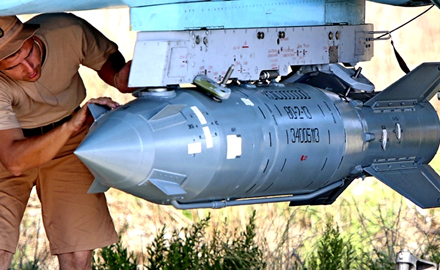 Мощный взрыв: Огромная бомба ВКС РФ испугала боевиков в Сирии