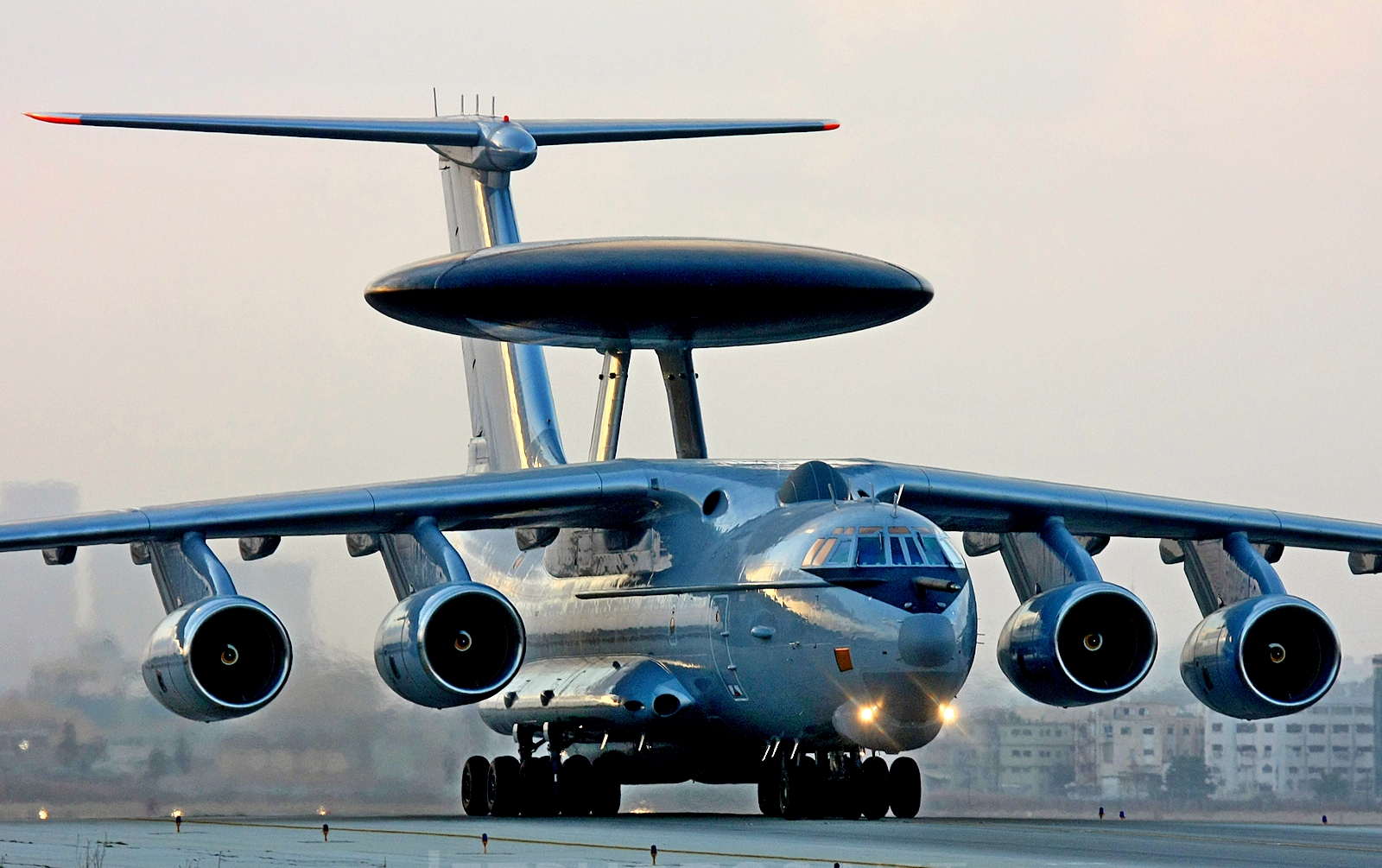 В Минобороны рассказали о разрабатываемом в России самолете типа AWACS
