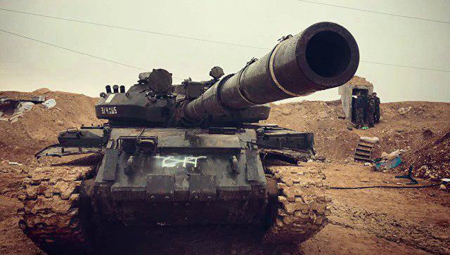Жестокие бои под Пальмирой: 5-й корпус сил Асада прорывается к Дейр эз-Зору