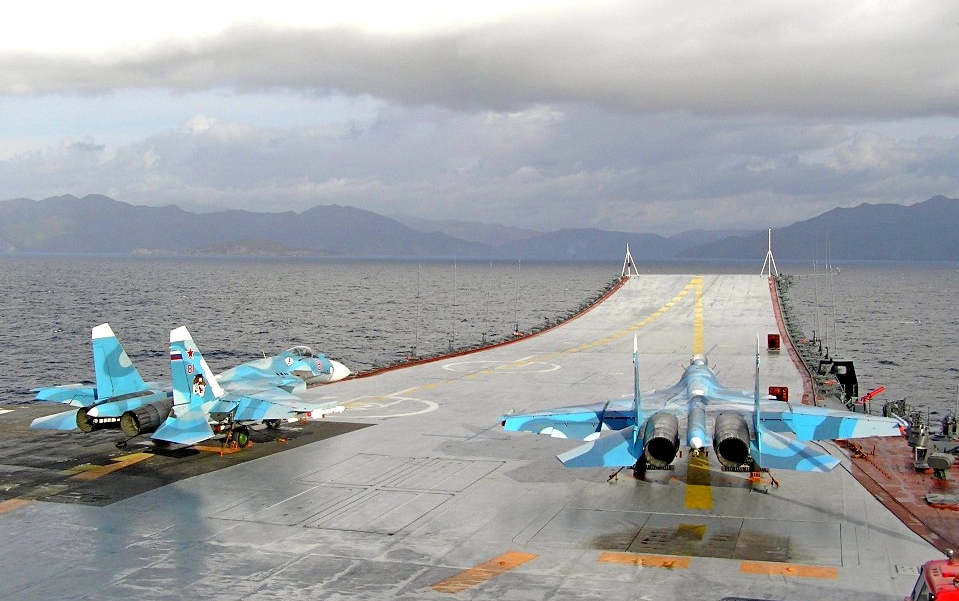 Вторая жизнь Су-33: Россия возобновила производство двигателей АЛ-31Ф