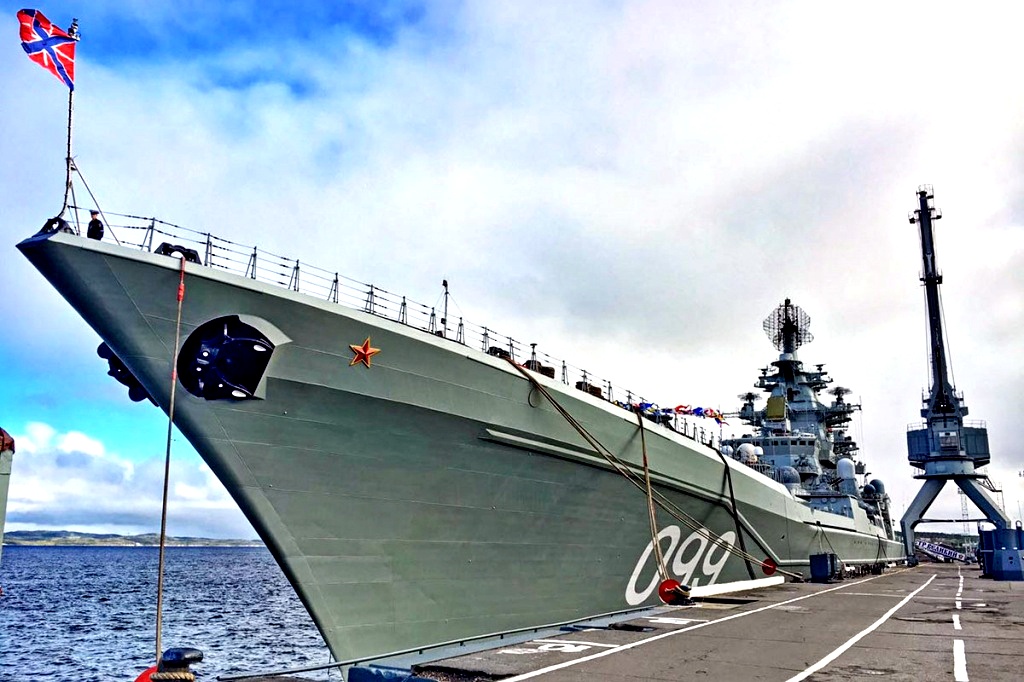 Российский флот просит Путина лечь на обратный курс