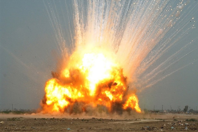 «Бомба века»: американцы разработали 15-тонный боеприпас для устрашения
