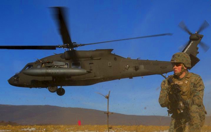 Менеджмент террора: зачем вертолеты США эвакуируют террористов ИГ из Ракки