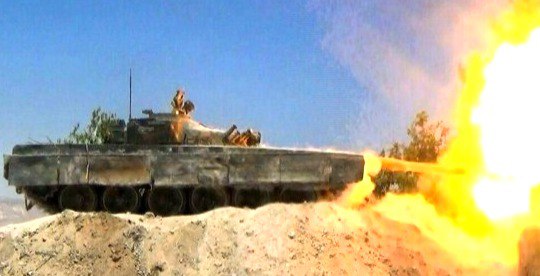 Боевики в Сирии засняли эпичную танковую дуэль двух Т-72 в Восточной Гуте
