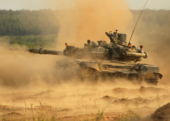 В Пальмире Т-90 под прикрытием «Газелей» зачистили от боевиков Зенобию