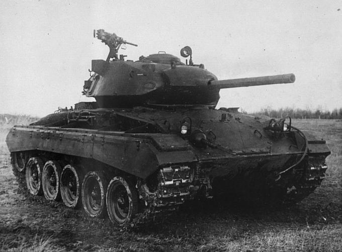 Испытано в СССР. Легкий танк M24 Chaffee
