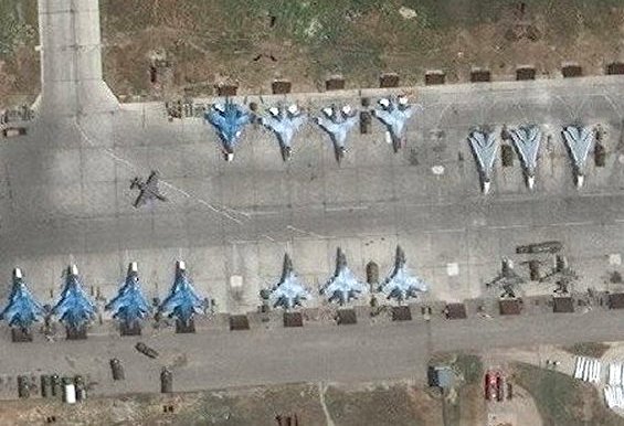 Свежие спутниковые снимки российской авиагруппы на авиабазе Хмеймим