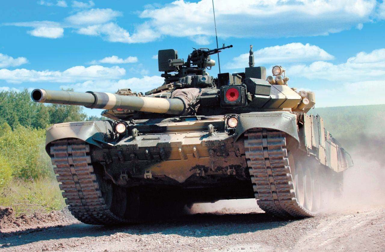 Американцы возмутились, что русские Т-90 лучше «Абрамсов», поспорив в Сети