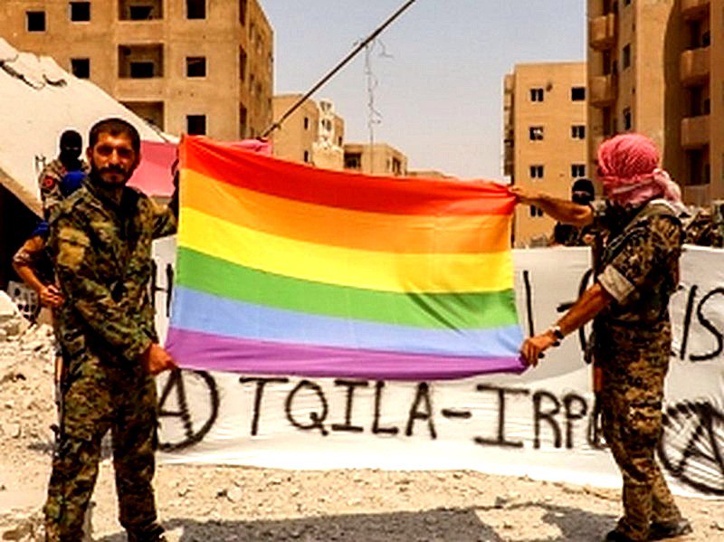 Гомосексуалисты против ИГИЛ: В Сирии замечен самый необычный боевой отряд