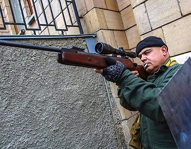 Опытный снайпер ВСУ проиграл дуэль: Стрелок ДНР уложил известного АТОшника