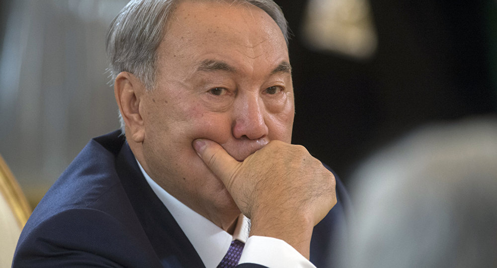 Назарбаев поручил создать для армии Казахстана собственное вооружение