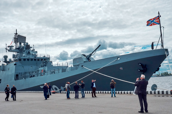 Флоту стало тесно: Что нового показал военно-морской салон в Петербурге
