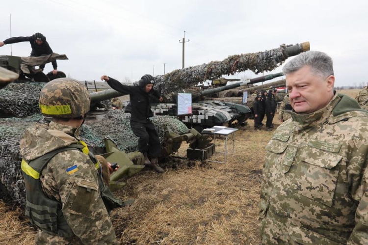 Хроника Донбасса: Украина готовится к большой войне, армия ДНР идет на ВСУ