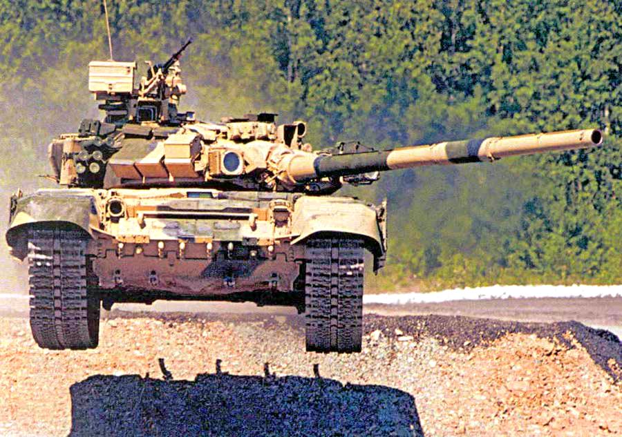 Т-90 нарочно нанес удар по «Абрамсам»