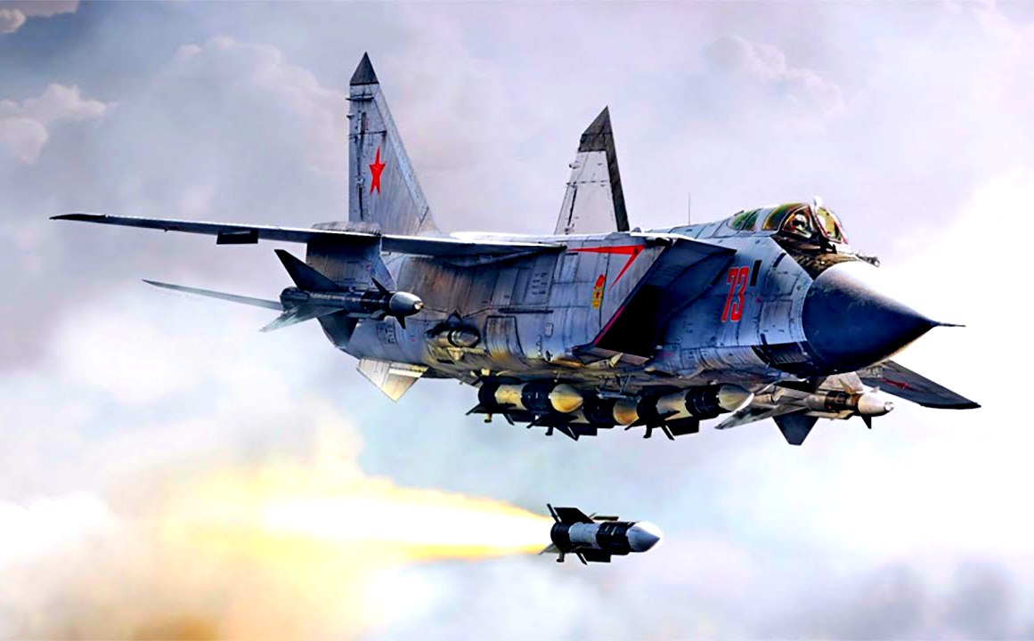 МиГ-31 сбил сверхзвуковую ракету в стратосфере