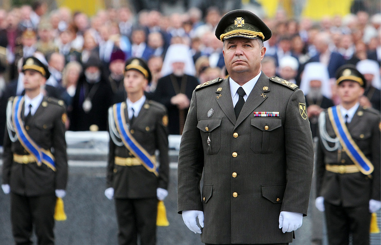 Генерал Посторак: военные НАТО пройдут маршем по Крещатику