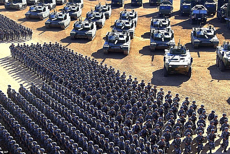 Круче «танкового биатлона»: В США хотят «напугать» РФ крупнейшими учениями