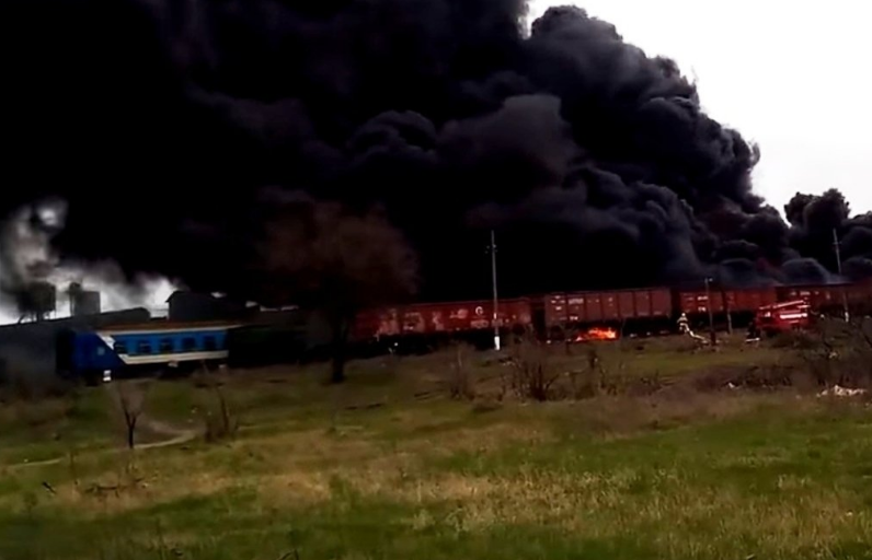 Украинский диверсант снял видео подрыва поезда ЛНР и попался